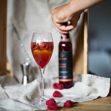 Laden Sie das Bild in den Galerie-Viewer, Himbeer Aperitif 3% - Ölefanten Shop